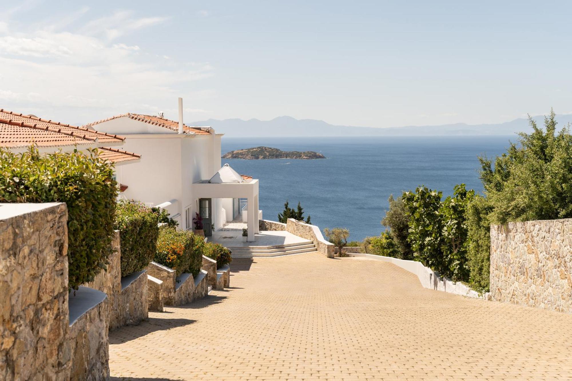 Oniro Skiathos Hotel